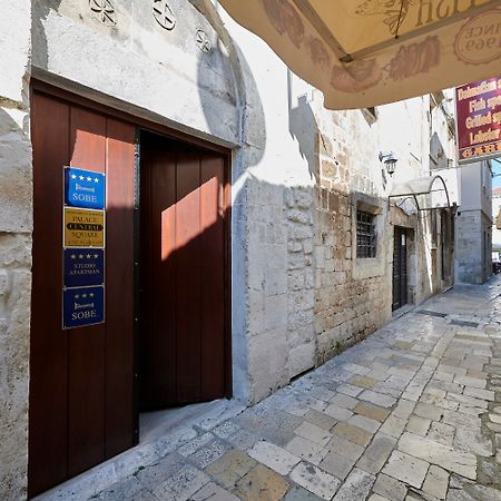 Palace Central Square Trogir Ngoại thất bức ảnh
