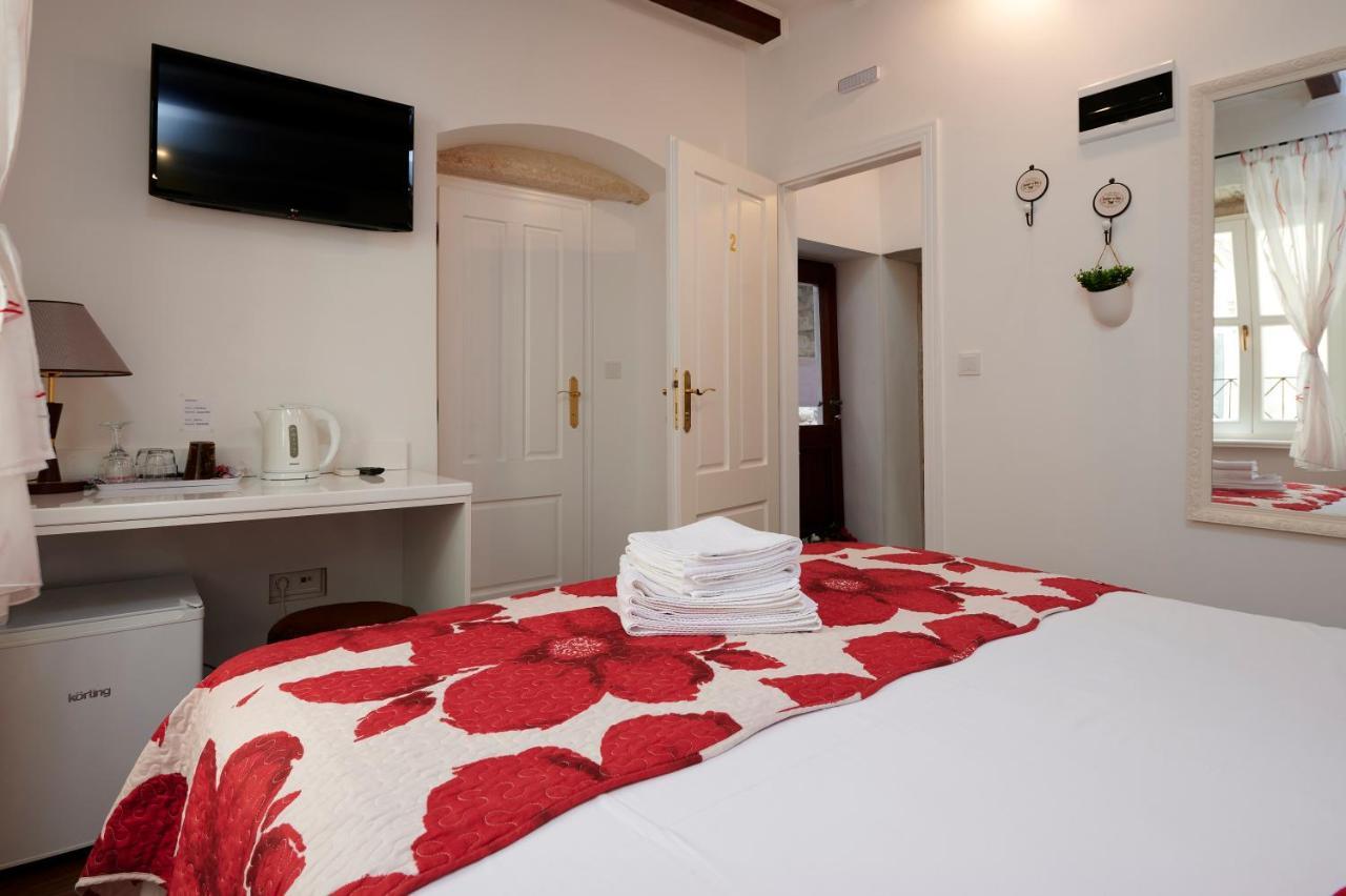 Palace Central Square Trogir Ngoại thất bức ảnh