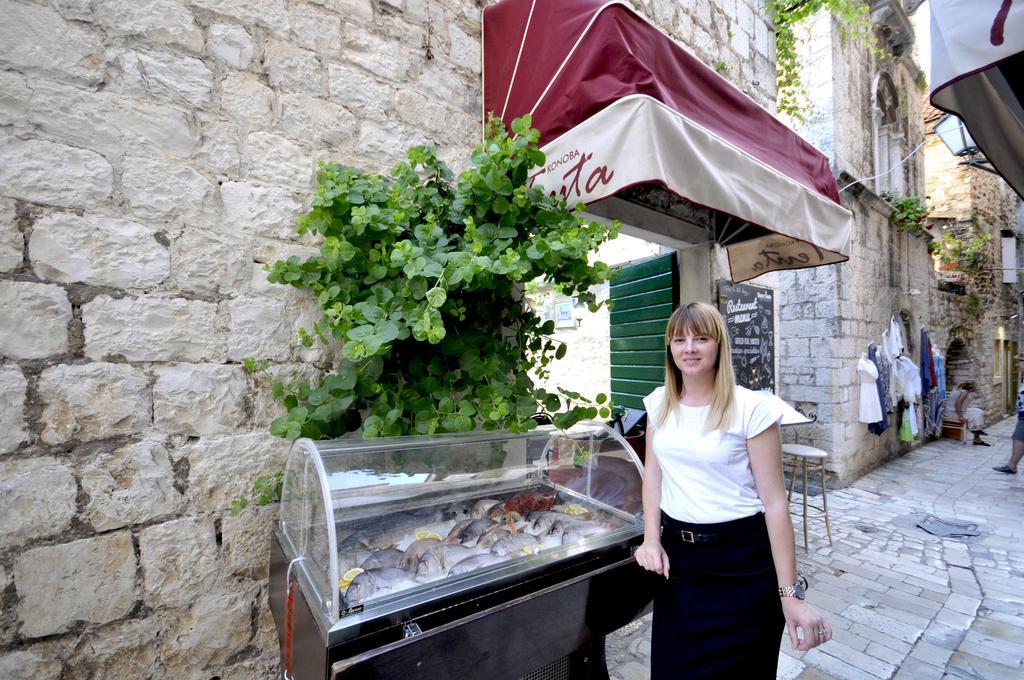 Palace Central Square Trogir Ngoại thất bức ảnh